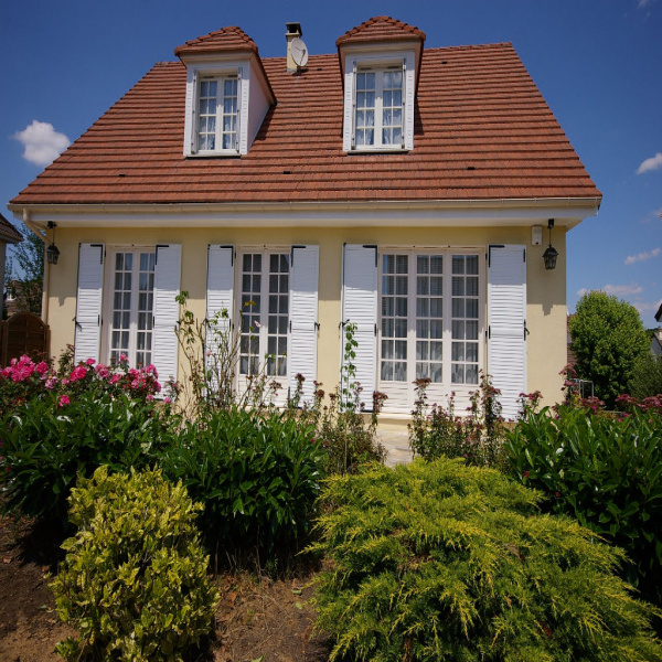 Offres de vente Maison Saint-Arnoult-en-Yvelines 78730