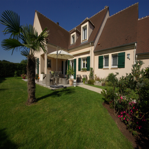 Offres de vente Maison La Celle-les-Bordes 78720